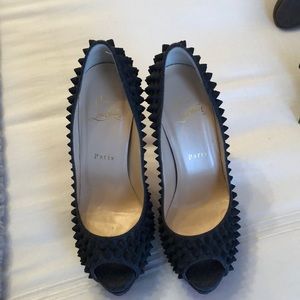 Christian louboutin pump
